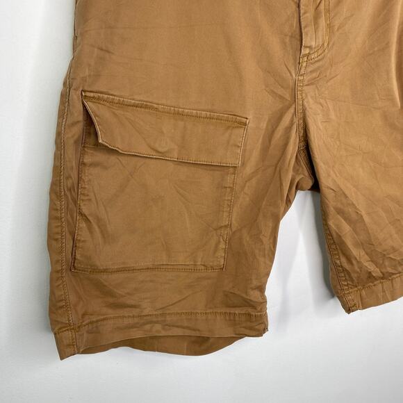 Levi's Marine Patch Desert Boots Neutral Tan Lightweight Shorts Men's Size 34 - Picture 4 of 9